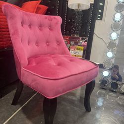 VELVET TUFTED ACCENT CHAIR - PINK 