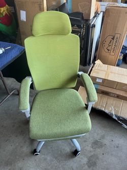 New Green High-Back Office Chair with Headrest and foot rest $75