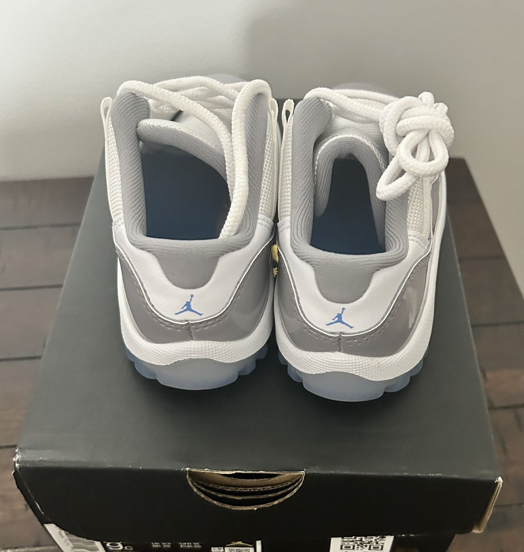 Jordan 11 Retro Low