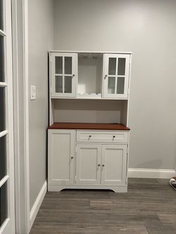 Kitchen Pantry