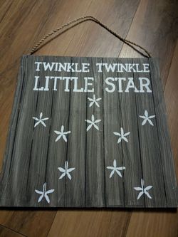Wooden hanging Twinkle Twinkle wall sign
