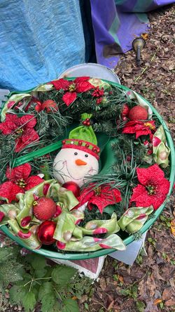 Snowman wreath