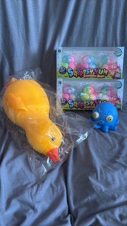 Squeesh Yum NeeDoh