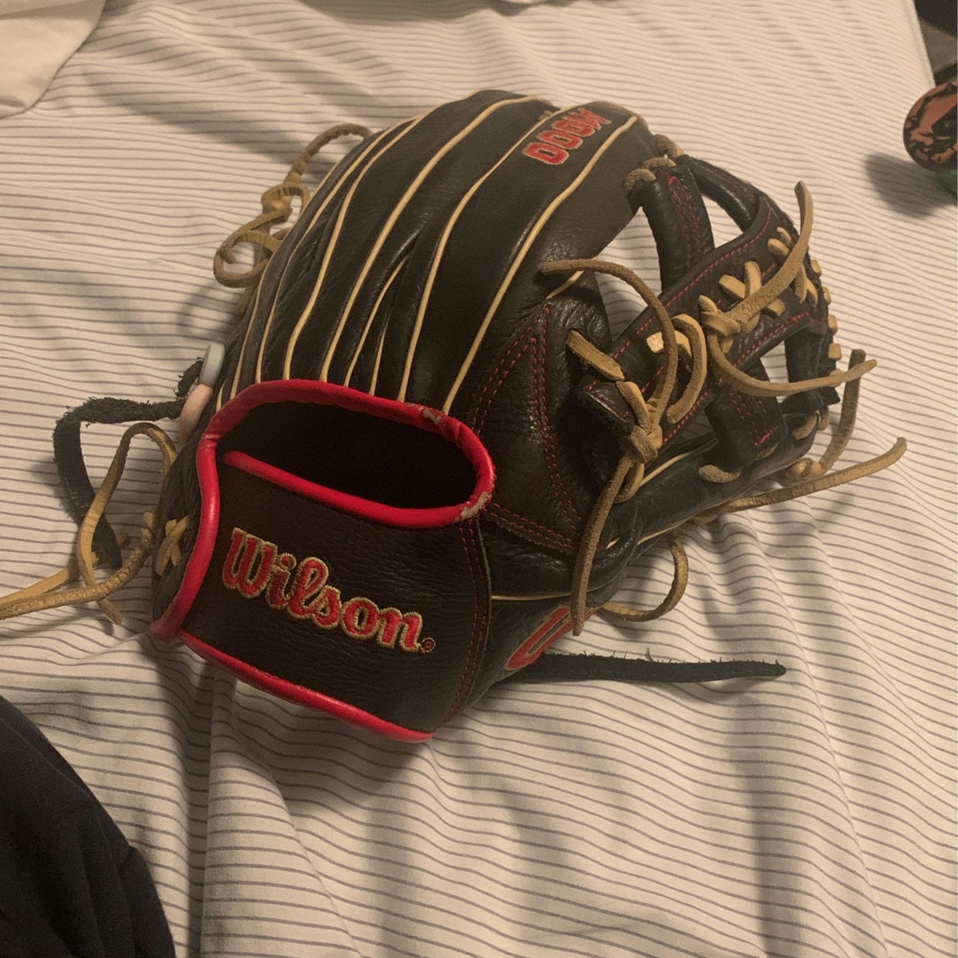 Wilson A1000 baseball glove 12" for Sale in Mountlake Terrace, WA OfferUp