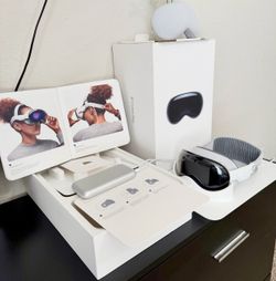 Apple Vision Pro Headset with Box