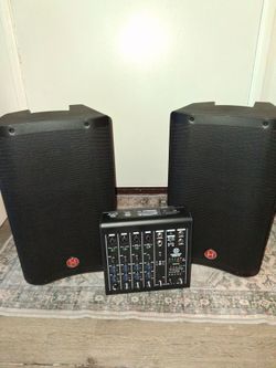 Harbinger M200 Portable PA system