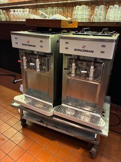Frozen drink machine/margarita machine