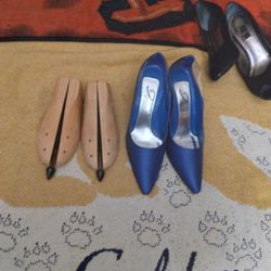 I Have A Pair Of Women Dress Shoes  D Dolce  Size 8