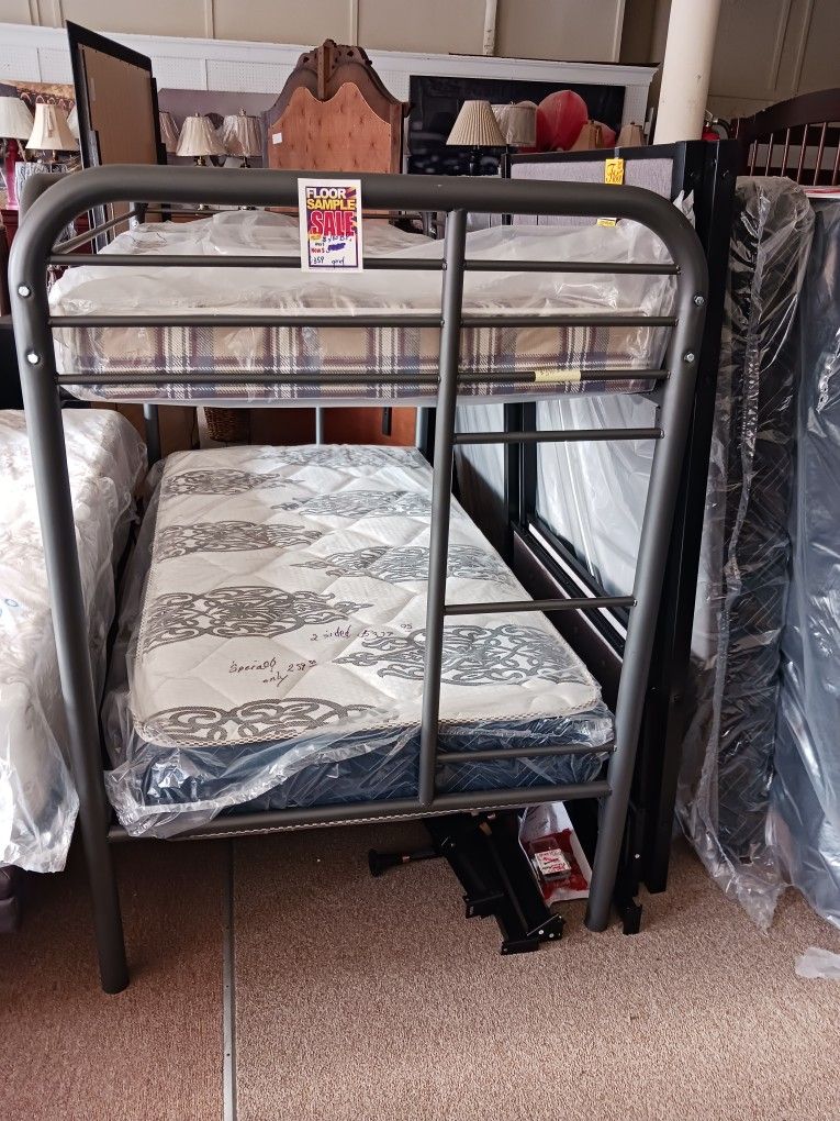 Old Town Furnitures Sale On Twin Size Bunk beds