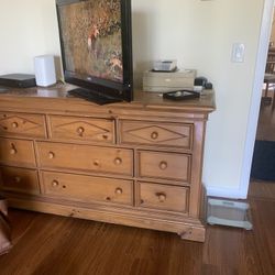 Broyhill solid wood furniture 