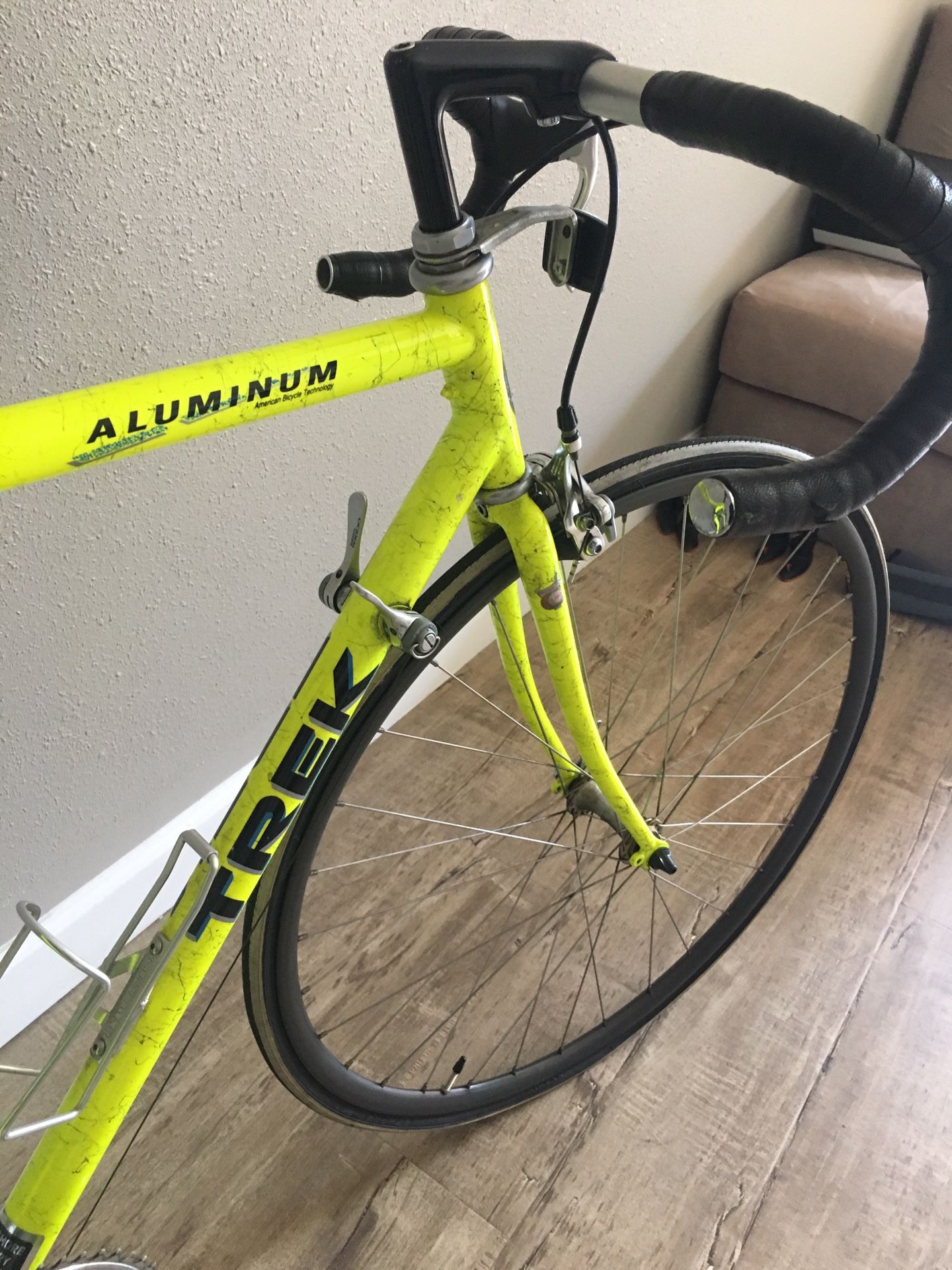 vintage trek 1200 road bike