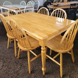 Oak Dining Table And 6 Chairs/ Set/Farmhouse/Country/Rustic /Solid Wood/ Family/Kitchen/ Room/Excellent Condition/Drawer/ Shabby/Like New