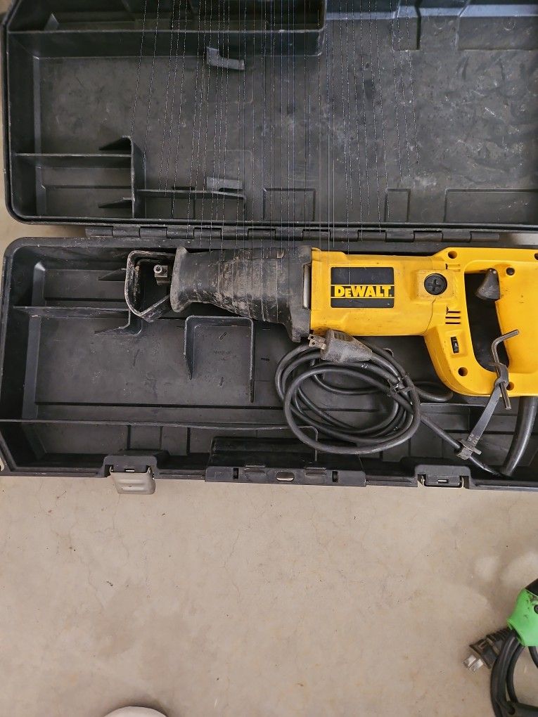 Dewalt Sawzell Power Tool