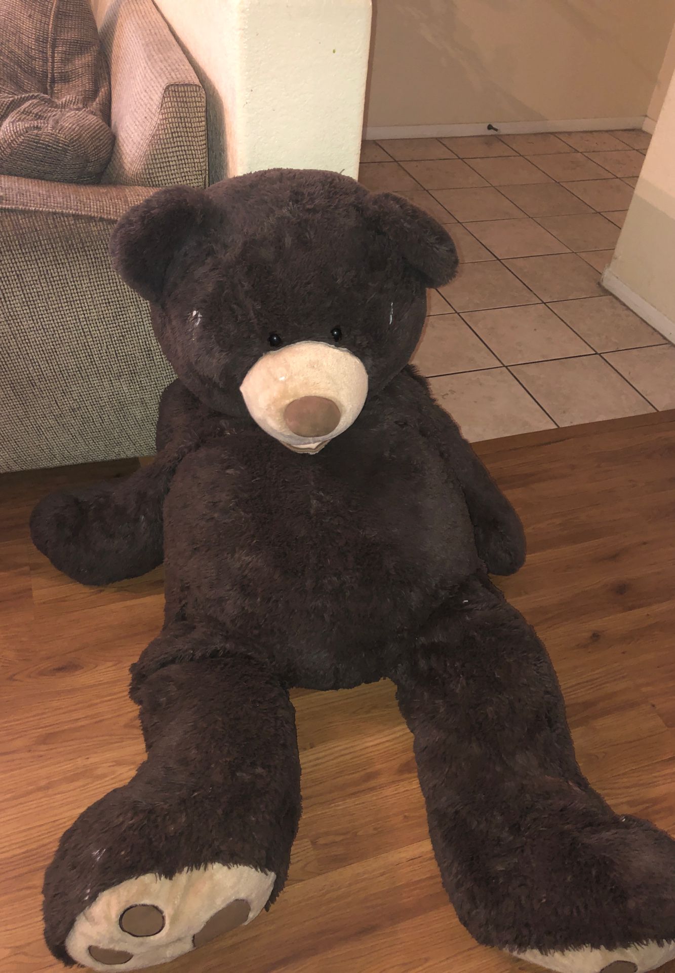 Giant stuffed bear