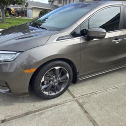 2022 Honda Odyssey Elite