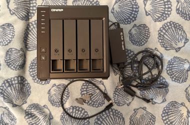 QNAP TR-004 RAID Enclosure