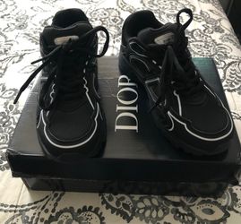 New Dior Shoe Size 8 Men - Black & White