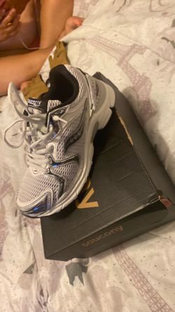 Brand new saucony shoes