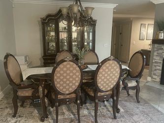 Aico Formal Dining Set