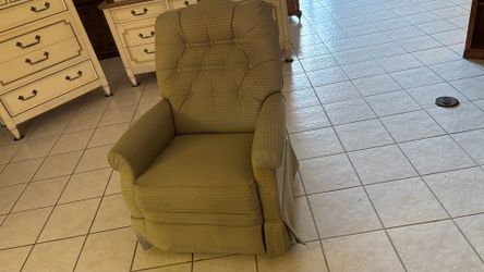 Rocker recliner