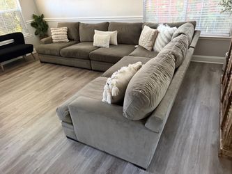 Cindy Crawford 4pc sectional sofa set