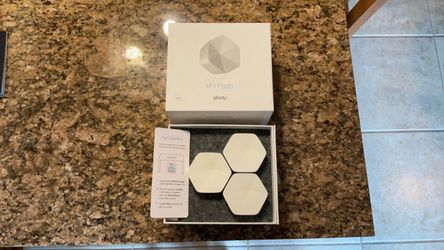 Xfinity xFi Pods (3), extends the WiFi coverage in your house