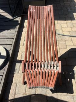 acacia hardwood chair, Claremont Mesa, $20