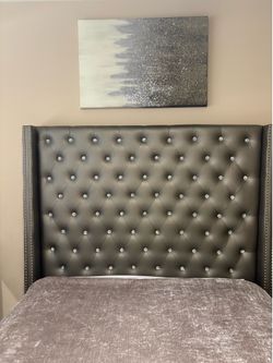 Queen bed