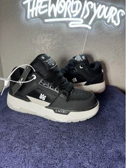 Size 8.5 luxury shoes