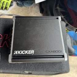KICKER - CX 800W Amplifier 