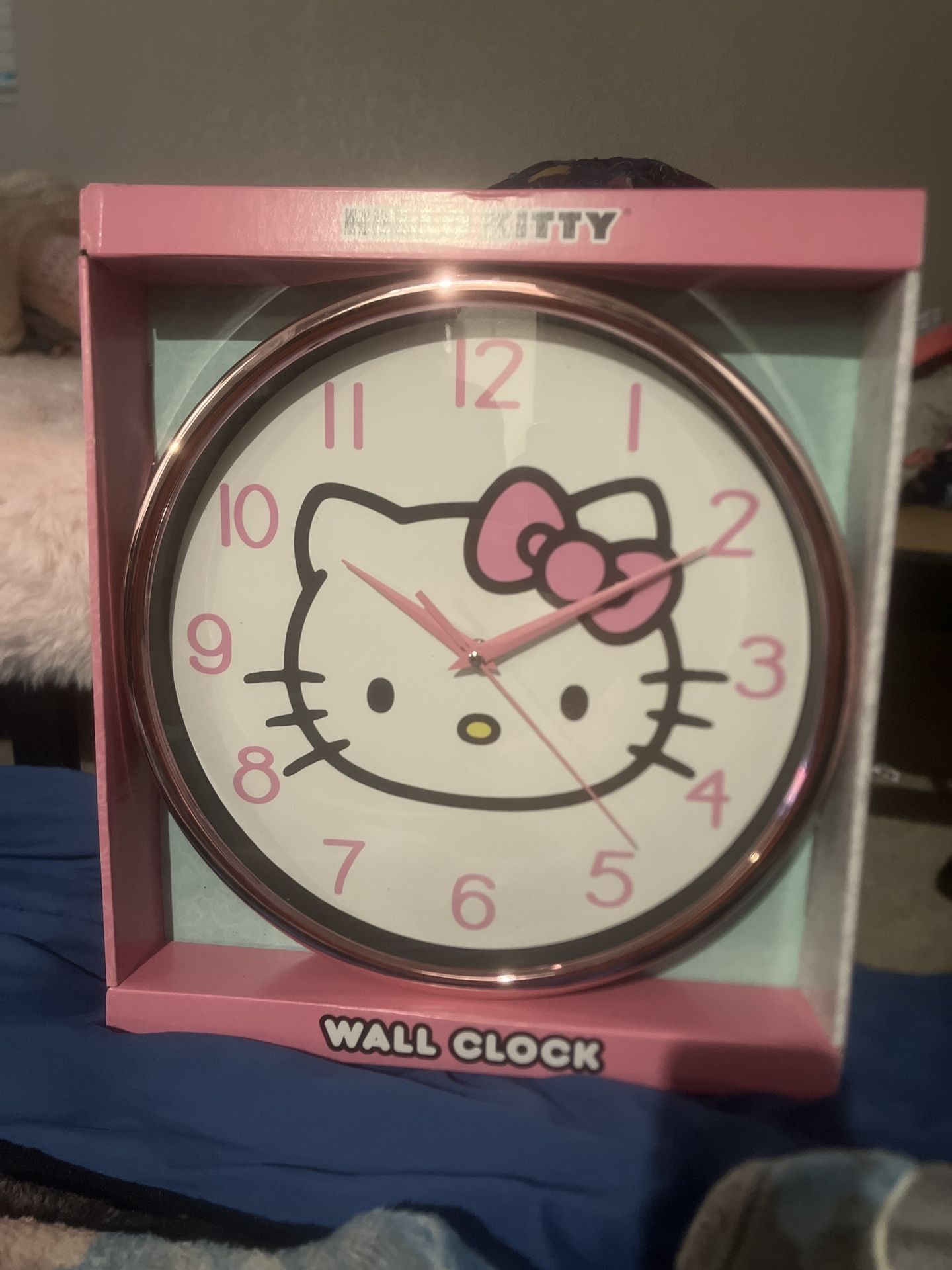 Hello Kitty Clock