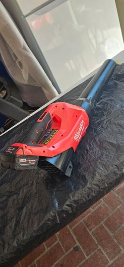 Milwaukee blower