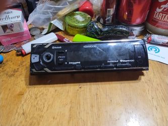 Bluetooth Kenwood Pandora iHeartRadio