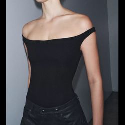 Brand New Zara Crepe Bodysuit Size M