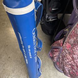 Slim vinyl golf bag with rain cover  Plus 6 golf clubs