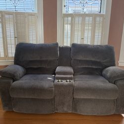 Reclining Loveseat