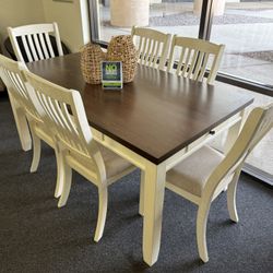 Dining Room Table And 6 Chairs 