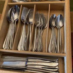 Hampton Silversmiths Silverware Set