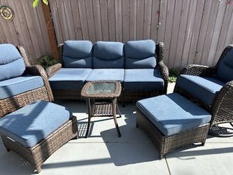 Outdoor Wicker Patio Conversation Set –