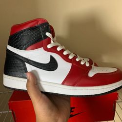Jordan 1 High Satin Red