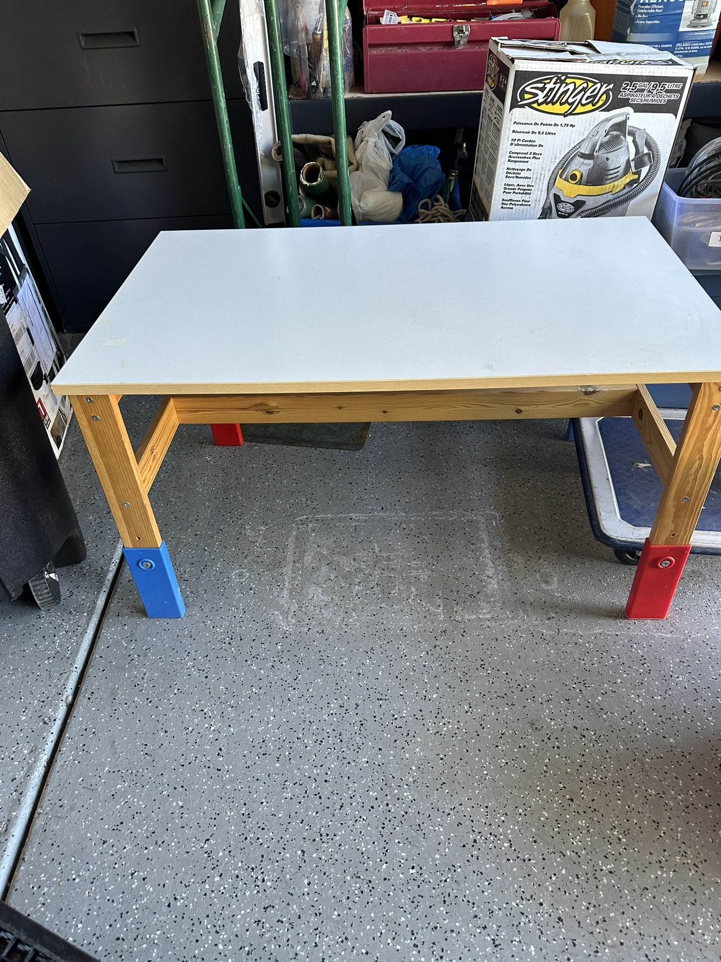 Kids play Table - As is 
