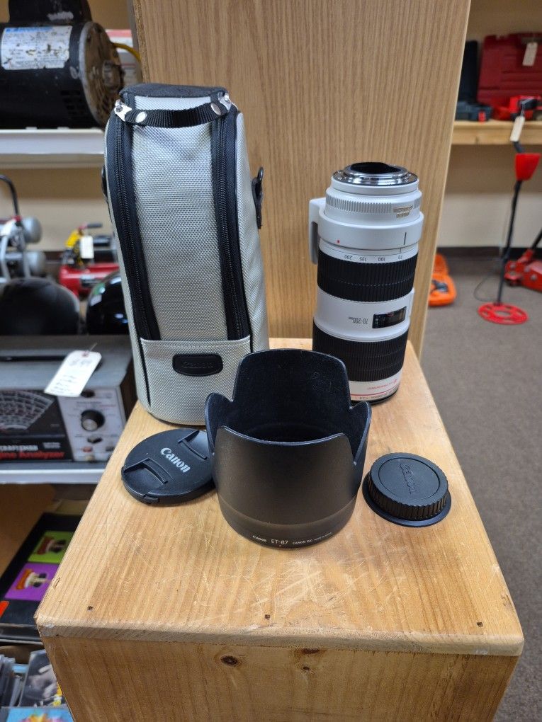 Canon EF 70-200mm F/2.8 L IS II USM Lens