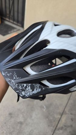 Specialized helmet