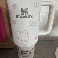 Custom Hello Kitty Stanley