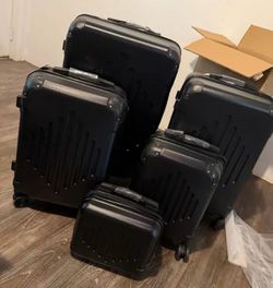 Suitcase set 5 pieces  together  perfect 👍