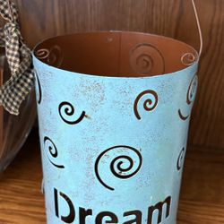 “Dream” Metal Candle Holder