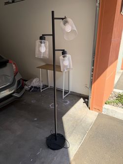 Modern standing glass lamp black