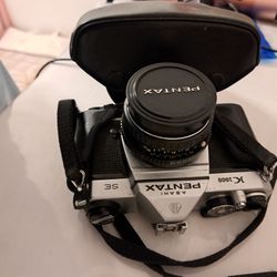 Pentax  K1000  Film Camera  35 mm