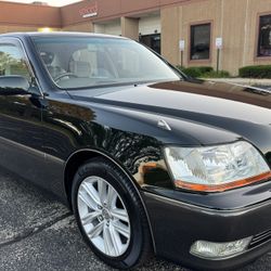 Toyota Crown Majesta 