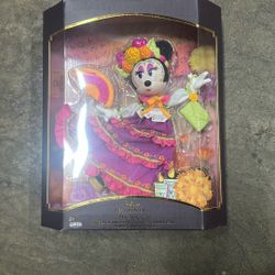 Disney Minnie Mouse - Catrina Doll